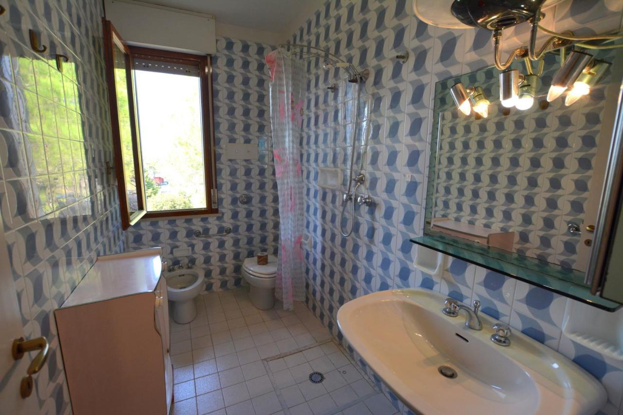 Ferienwohnung Lignano With Pool Lignano Sabbiadoro Exterior foto