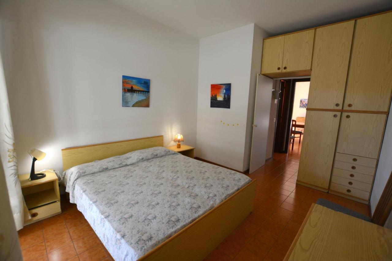 Ferienwohnung Lignano With Pool Lignano Sabbiadoro Exterior foto